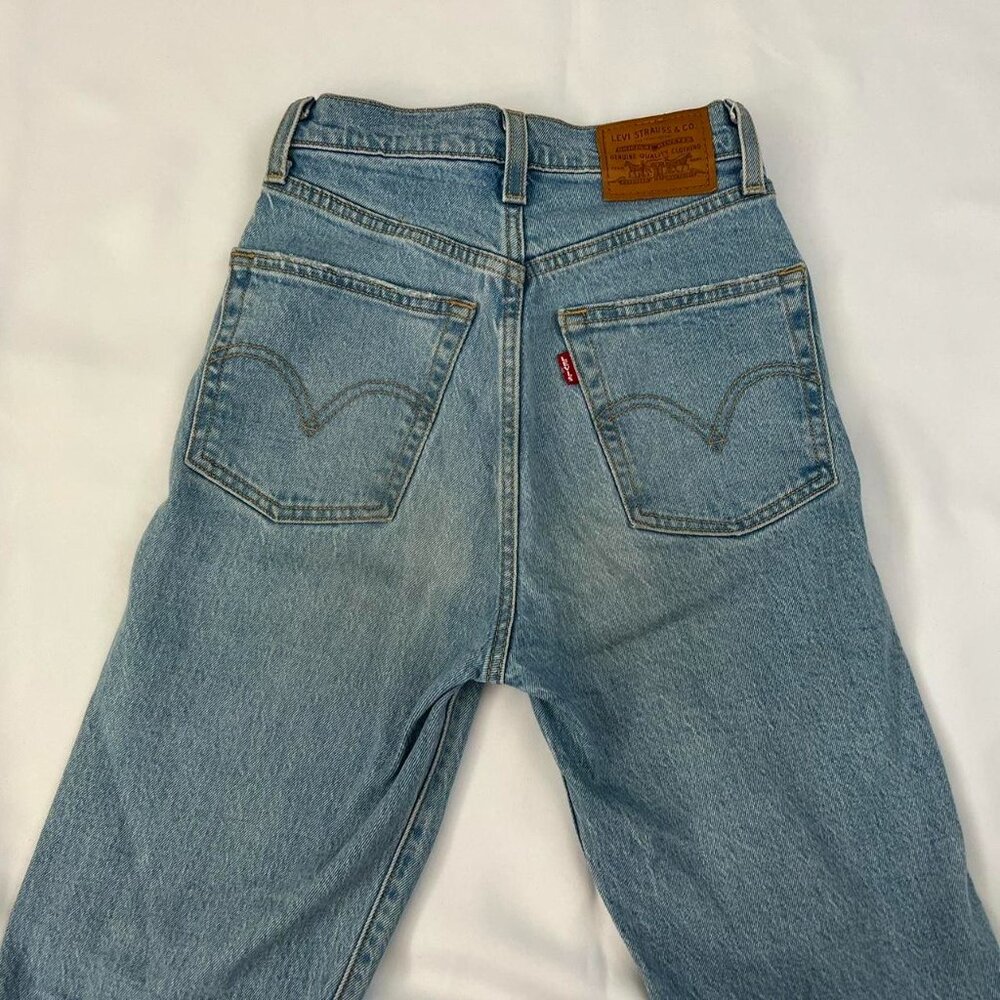 Levi’s Ribcage Straight Ripped Jeans - Size 23” - Picture 4 of 4